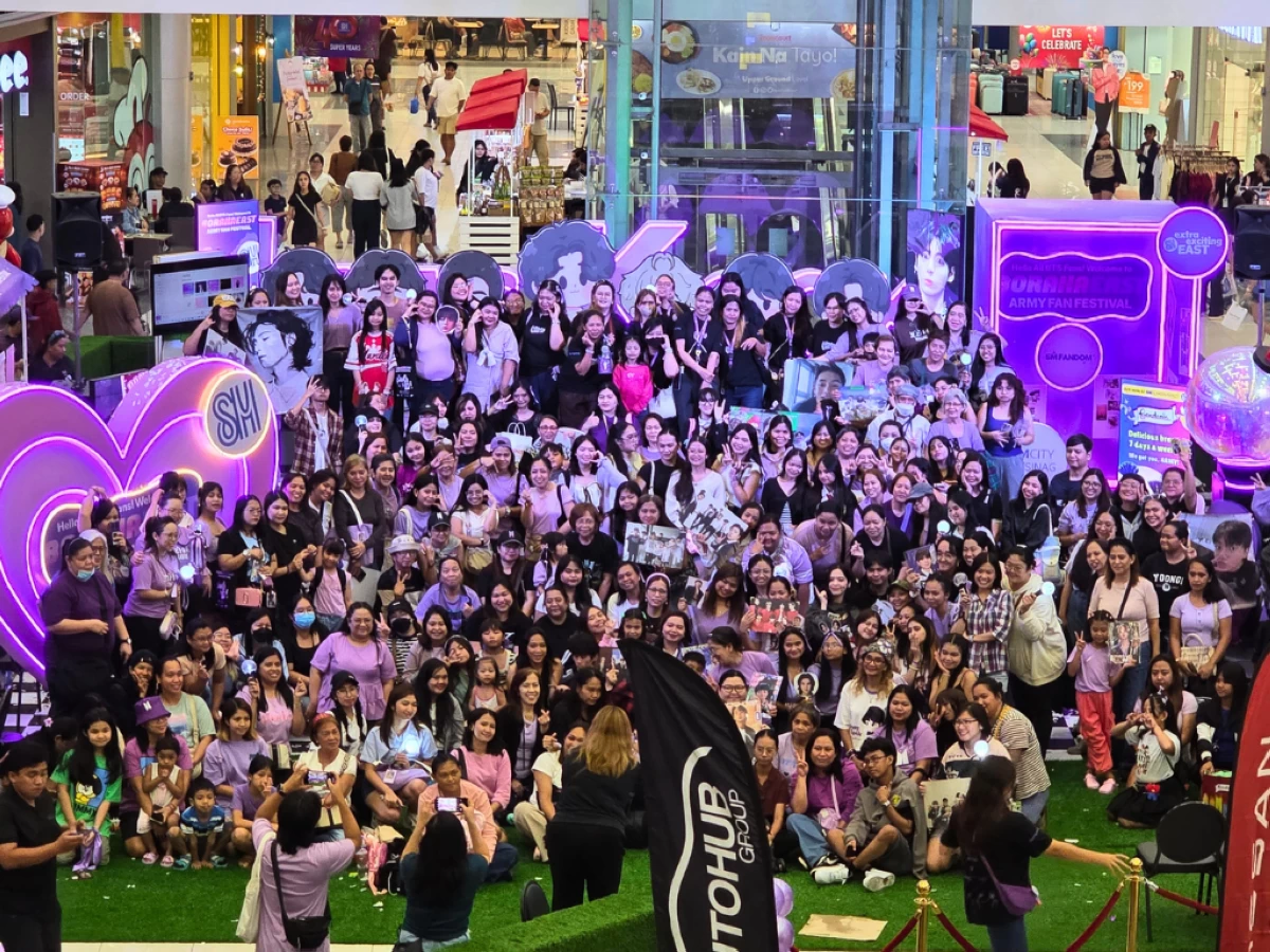 Energetic fan chants are always fun with hundreds of co-ARMYs cheering together