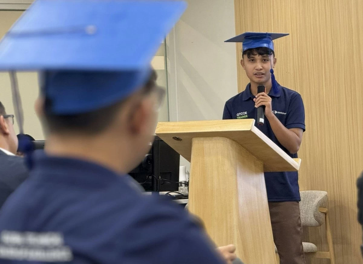 GTCOE’s inaugural Operations and Maintenance Basic program culminated in the graduation of 18 trainees, composed of 12 Filipinos and six Japanese professionals, with Engineer Jhanrod Jobell Enoc of AboitizPower's Therma Luzon coming out as batch valedictorian.