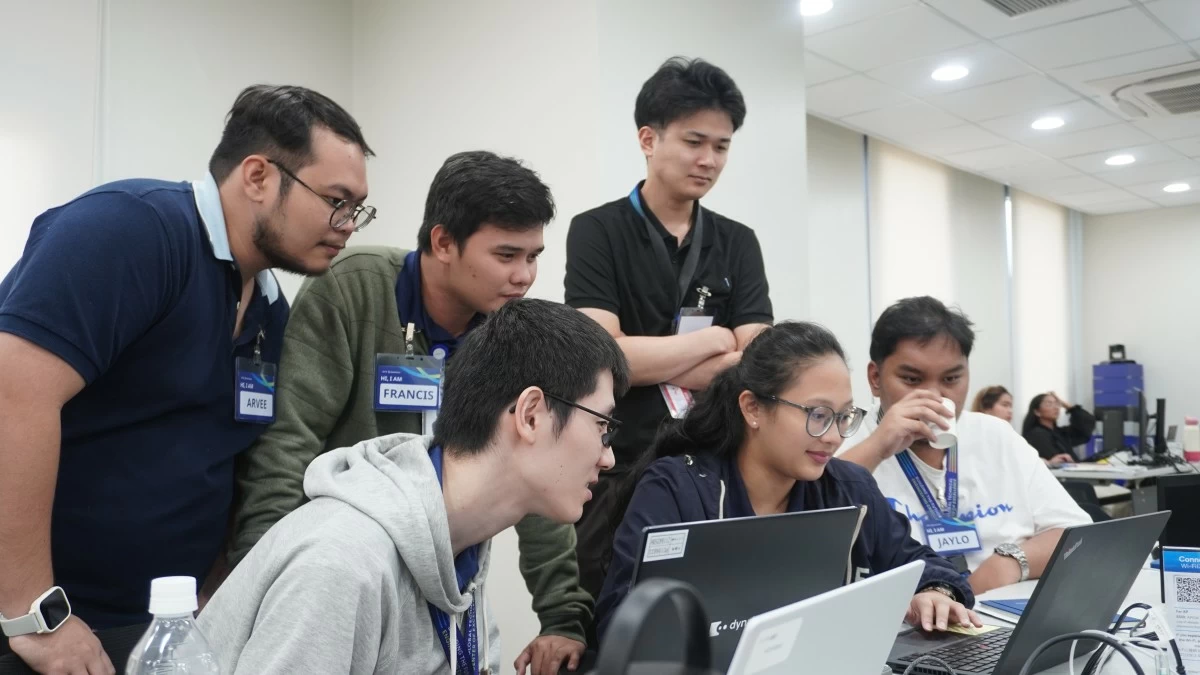 Members of the second batch of the GTCOE’s Operations and Maintenance Basic program, including valedictorian Engineer Nathalie Abdon of AboitizPower's Therma Luzon (seated, second from right), collaborate on a group activity.