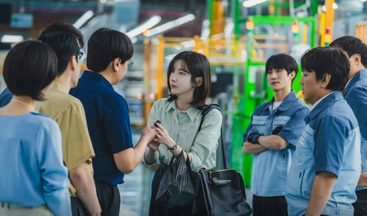 Park Ji-hyun in “See You at Work Tomorrow!” (tvN) 
