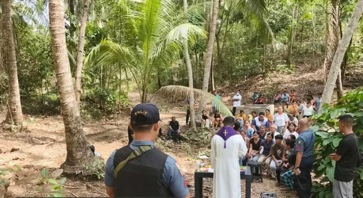 PRAYERS for peace and healing are offered on Friday, May 29, in the 40th day of the encounter where 19 New People’s Army (NPA) rebels were killed in Barangay Salamanca, Toboso, Negros Occidental on April 19. (Toboso Municipal Police Station)

