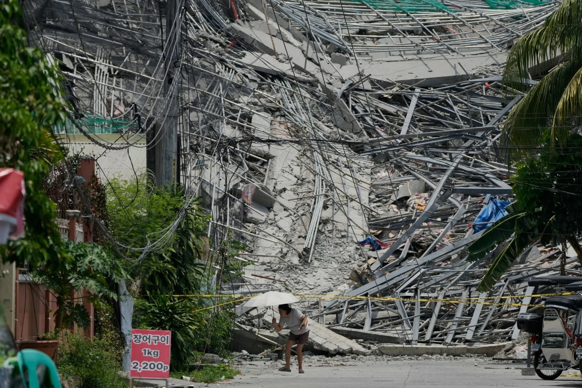 THE collapsed building in Angeles City. (AP)