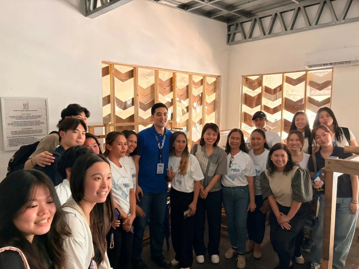 Ambassador Constance See joined Pasig Mayor Vico Sotto and NUS students for a dialogue session at the city’s Innovation for Circular Economy (ICE) Hub.
