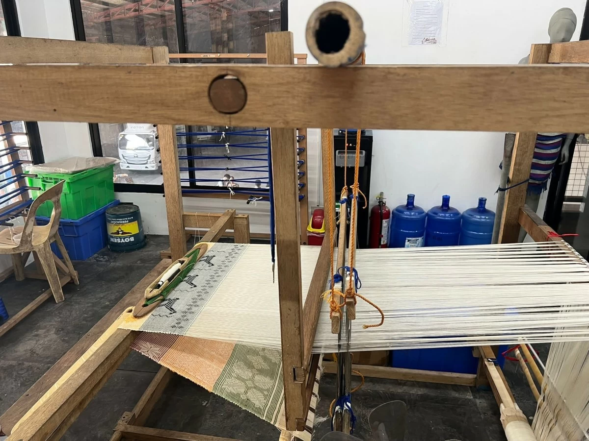 These new materials are used to weave new fabric