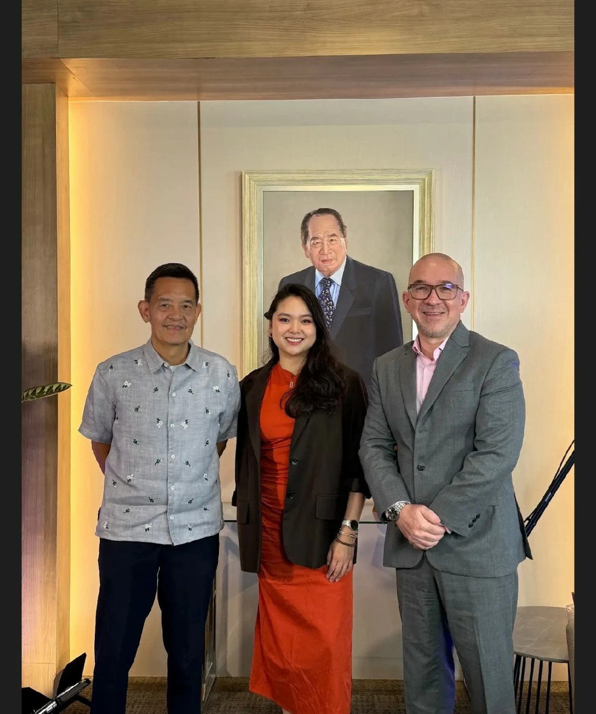 Jessica ‘Jica’ Sy, and Jose Juan Jugo, with your columnist (on the Left); at the taping of MB’s The Sit Down podcast. 