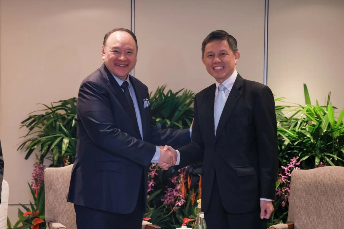 Department of National Defense (DND) Secretary Gilberto Teodoro Jr. and Singaporean Defense Minister Chan Chun Sing (Photo: DND)