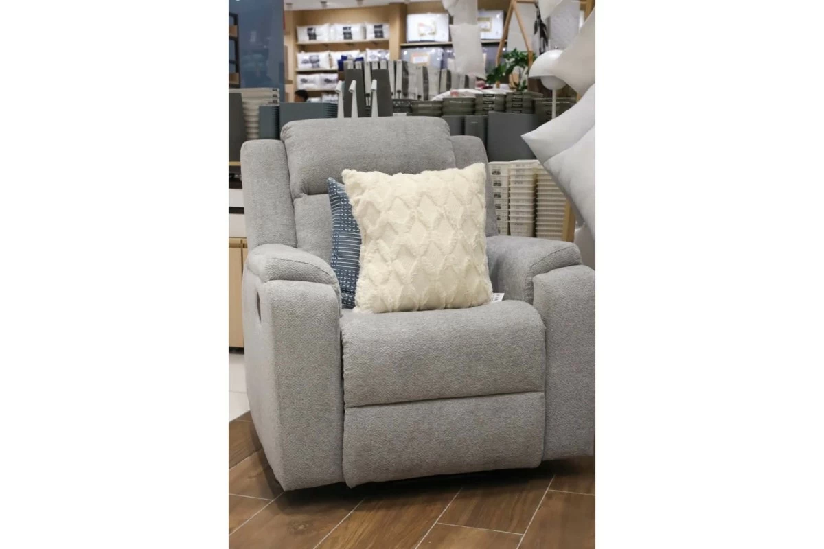 The Majestic Recliner