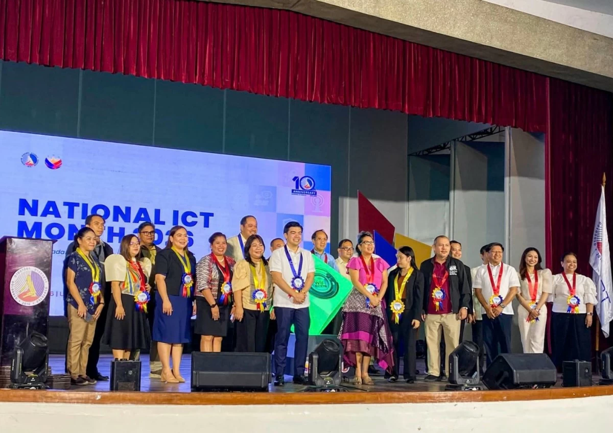 ‎DICT  launched the expanded  free Wi-Fi program  in Western Visayas.  (Antique PIO)