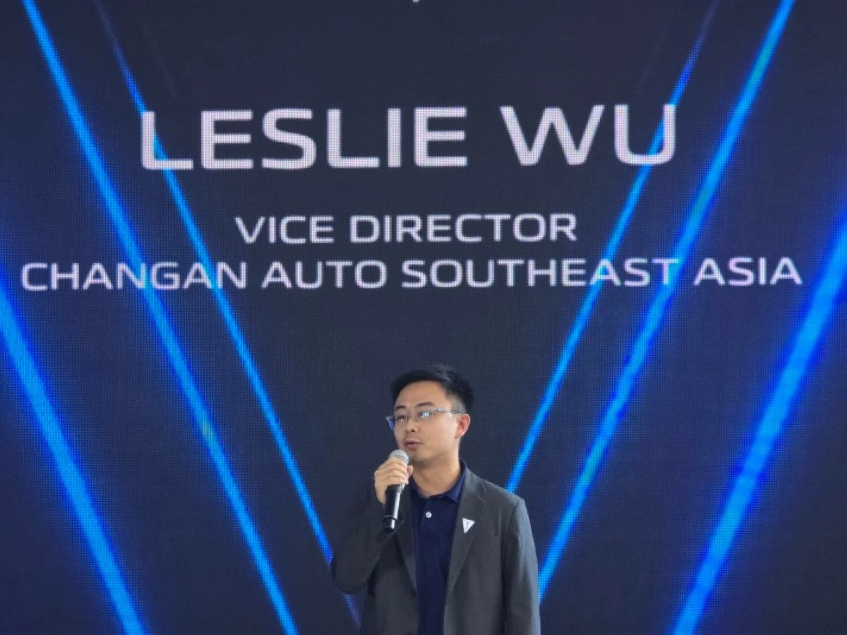 Leslie Wu, Vice Director of Changan Auto Southeast Asia, was present to welcome guests and talk briefly about the Deepal brand.