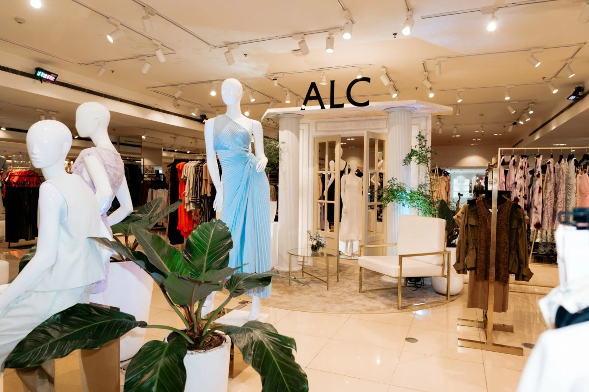 Guests of Rustan’s gathered for an afternoon of effortless style and modern sophistication as they welcomed ALC.