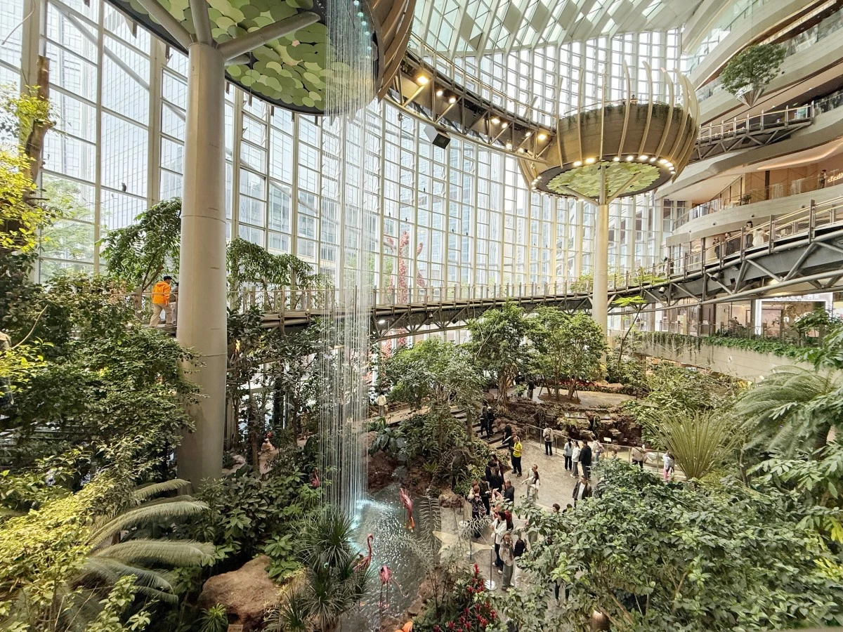 HALO SHOPPING MALL is an upscale shopping mall that brings the outdoors inside. 