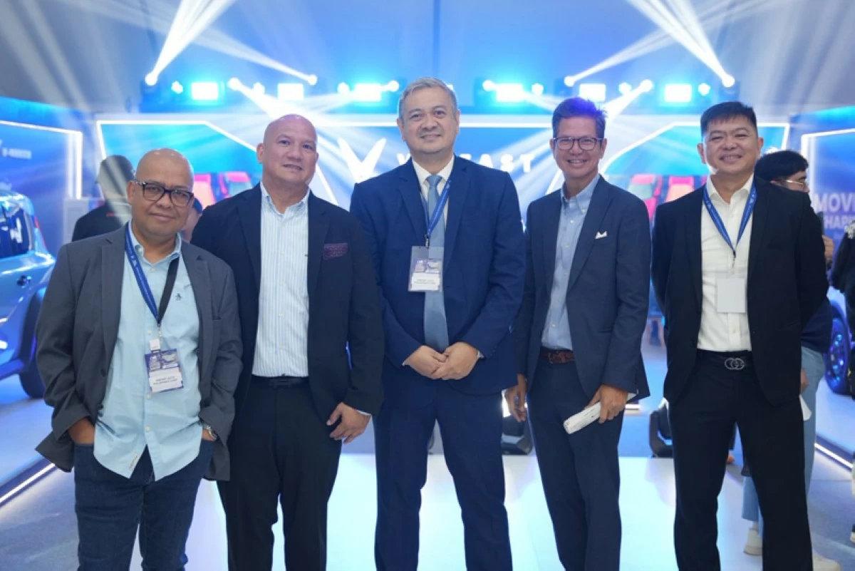 From left: Abner Berdos, Deputy CEO of Sales and Dealer Network Development, VinFast Philippines; Carlos B. Arguelles, Aftersales Services Director, VinFast Philippines; Rhomel Franco, CEO, VinFast Philippines; Antonio 'Toti' Zara III, CEO, VinFast Southeast Asia; Victor Vela, Deputy CEO for Sales and Dealer Recruitment, VinFast Philippines.
