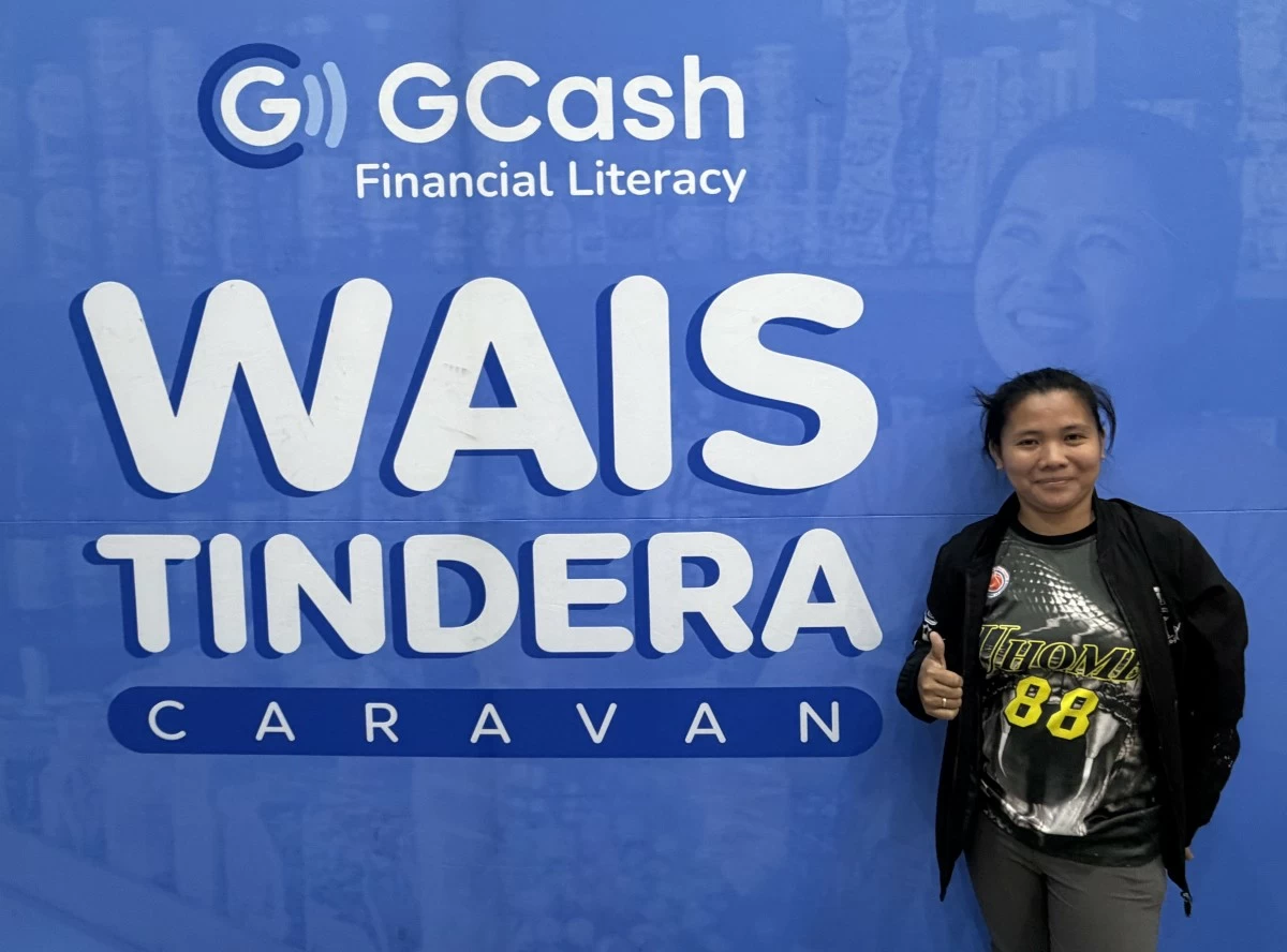 Ivy Tomasar participates in the kick-off of Wais Tindera Caravan held in Brgy. Commonwealth, Quezon City.