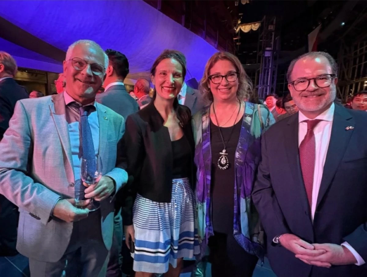 Ambassador Andreas Pfaffernoschke of the German Embassy with Ambassador Marie Fontanel of France Embassy, Mme. Bethany Susan Goldstein and Ambassador David Bruce Hartman of the Canadian Embassy