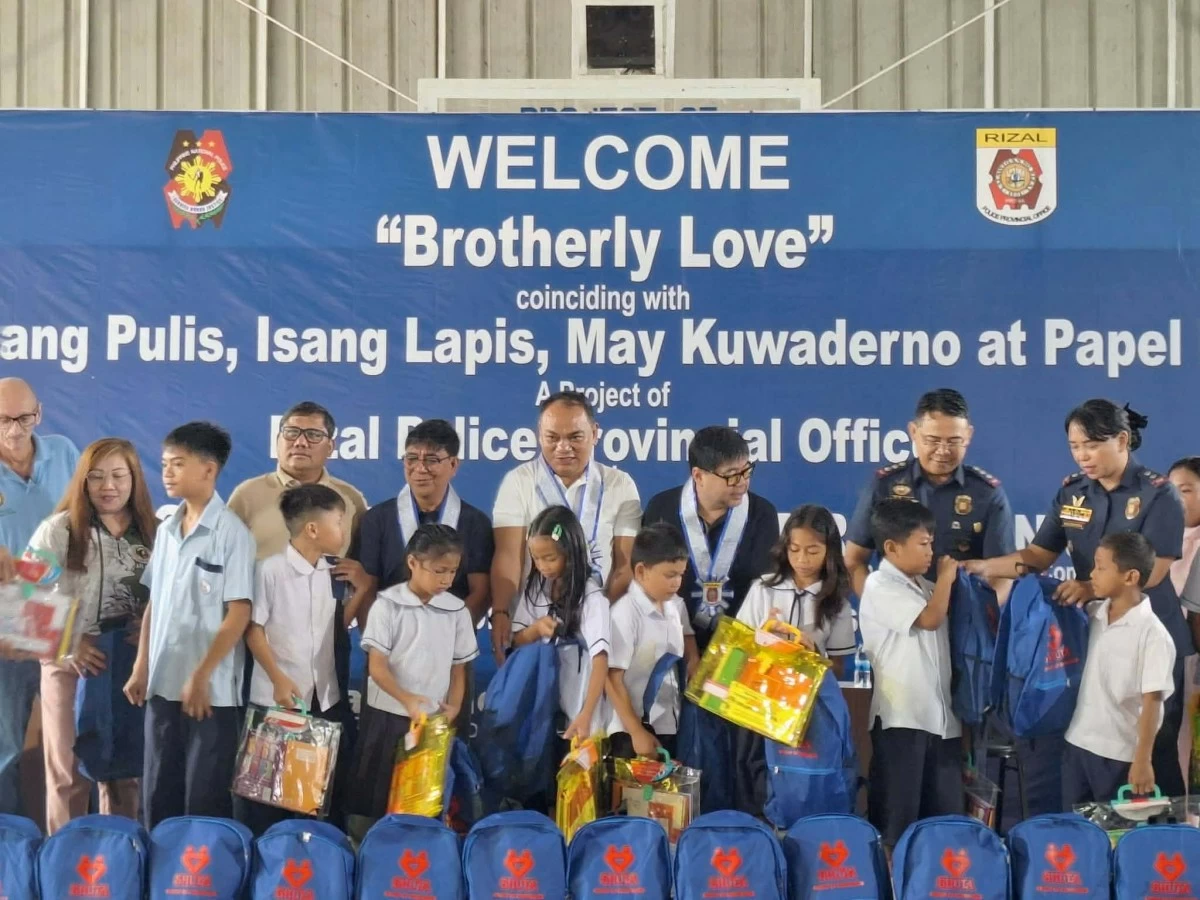 Personnel of the Rizal Police Provincial Office (Rizal PPO), under the leadership of Col. Eleazar R. Barber Jr., provincial director, distribute school supplies, shoes, and slippers to 235 elementary students. (Photos from Rizal PPO)