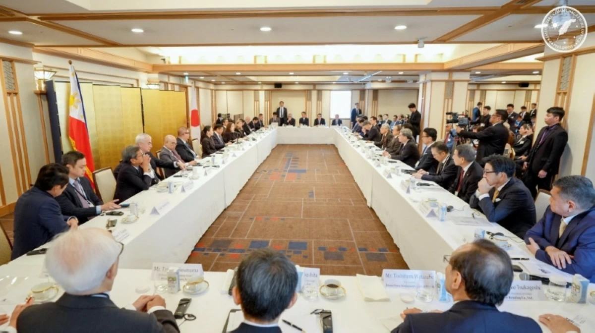 High-level Business Roundtable attended by Japanese business leaders held at The Imperial Hotel Tokyo (Photo courtesy of Presidential Communications Office)

