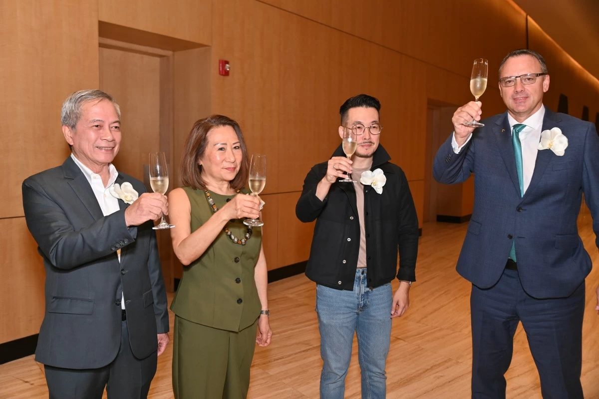 Curator Nestor Jardin, SM Hotels and Conventions Corporation president Elizabeth Sy, Ivan Co, and Conrad Manila general manager Rupert Hallam

