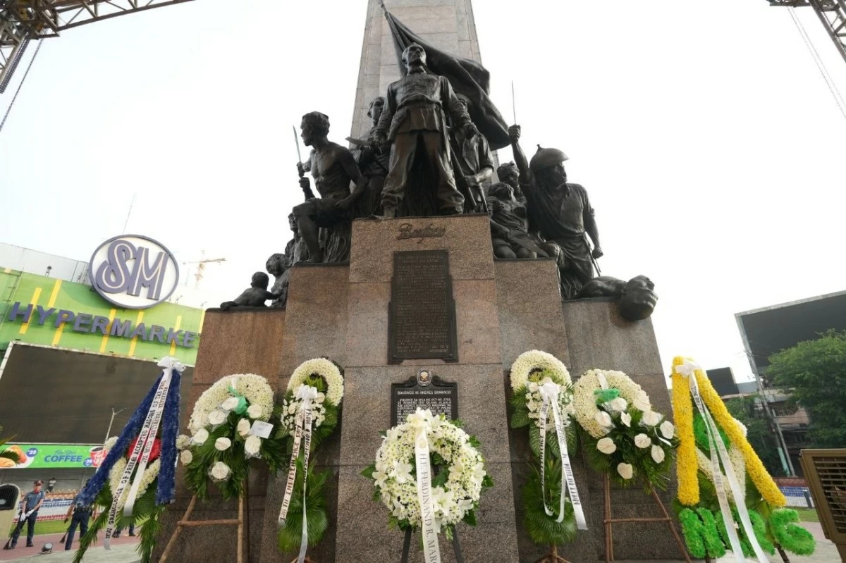 Wreaths are placed at the Bonifacio Monument in Caloocan City during the commemoration of the 128th Philippine Independence Day on June 12. (Photo from Caloocan PIO)