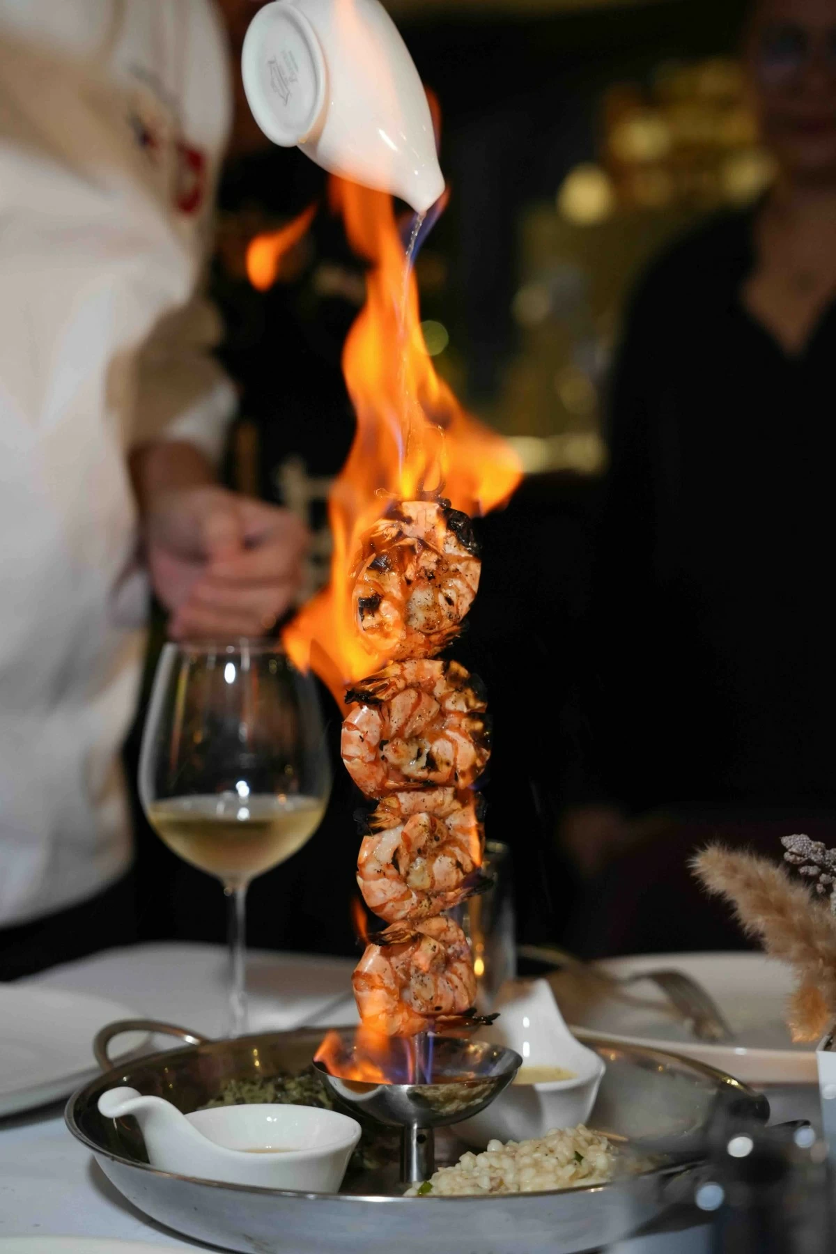 Tiger Prawns Flambe (Photo: L'Entrecôte)