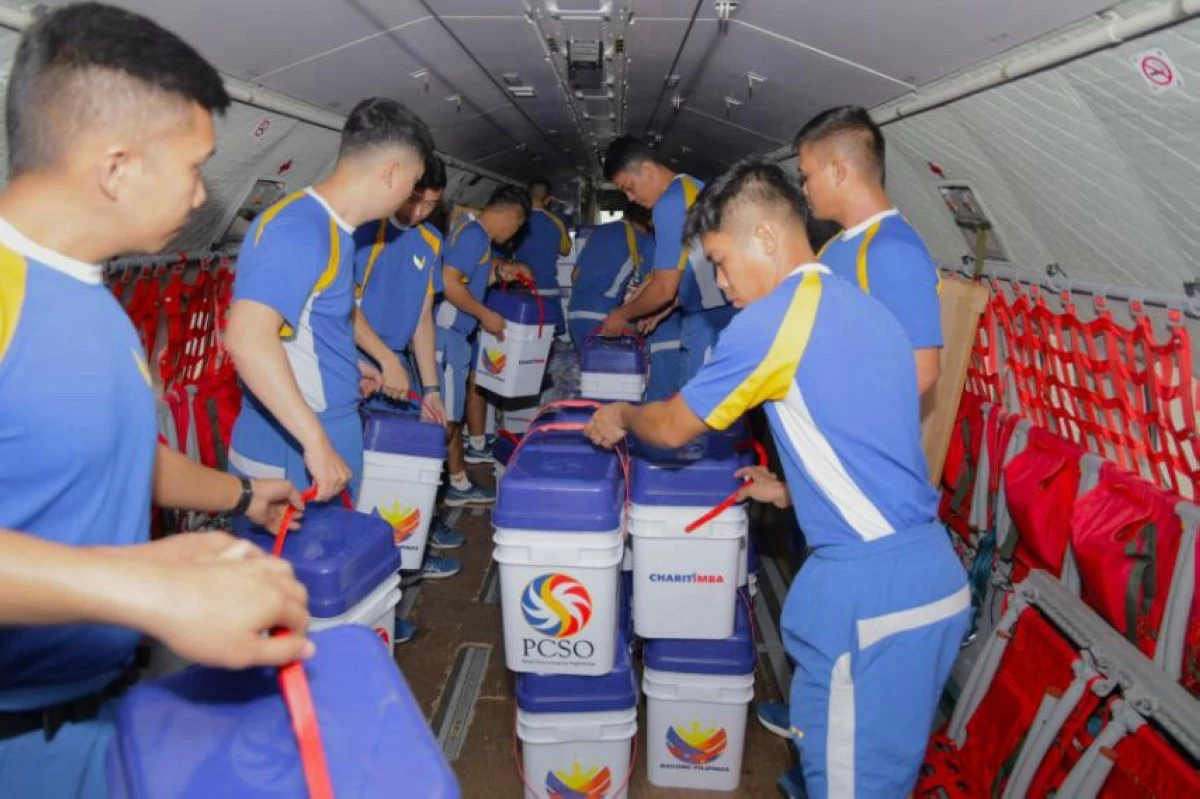 MORE RELIEF AID FOR SOUTHERN MINDANAO QUAKE VICTIMS — The Philippine Charity Sweepstakes Office (PCSO) dispatches another batch of ChariTimba food packs aboard a Philippine Air Force (PAF) Airbus C-295 bound for Glan, Sarangani, as part of its continuing relief operations for families affected by the 7.8-magnitude earthquake that hit Southern Mindanao. Glan was isolated for several days due to road damage caused by the powerful earthquake, with access routes reopening only on June 13. The latest batch of relief aid was delivered on Sunday, June 14. The PCSO, according to General Manager Mel Robles, continues to mobilize and transport relief aid to reach affected communities and help accelerate their recovery in line with President Ferdinand R. Marcos Jr.’s directive for the swift delivery of assistance to citizens in need.