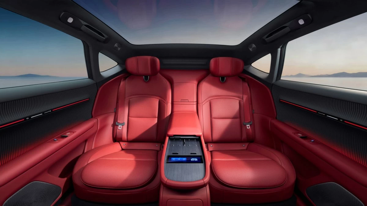 AVATR 12 interior