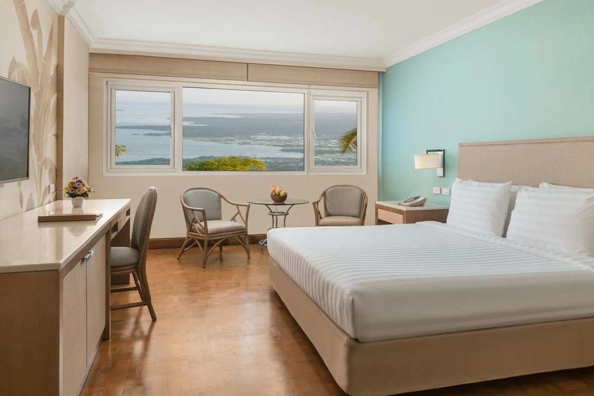 A relaxing retreat for the dad who deserves a well-earned break in the Superior Room at the Mountain Wing.
