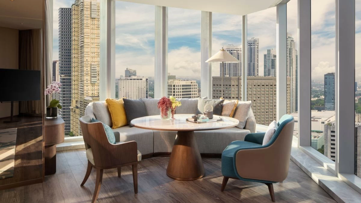 Junior Suite Living and Dining area (Photo: Ayala Land)