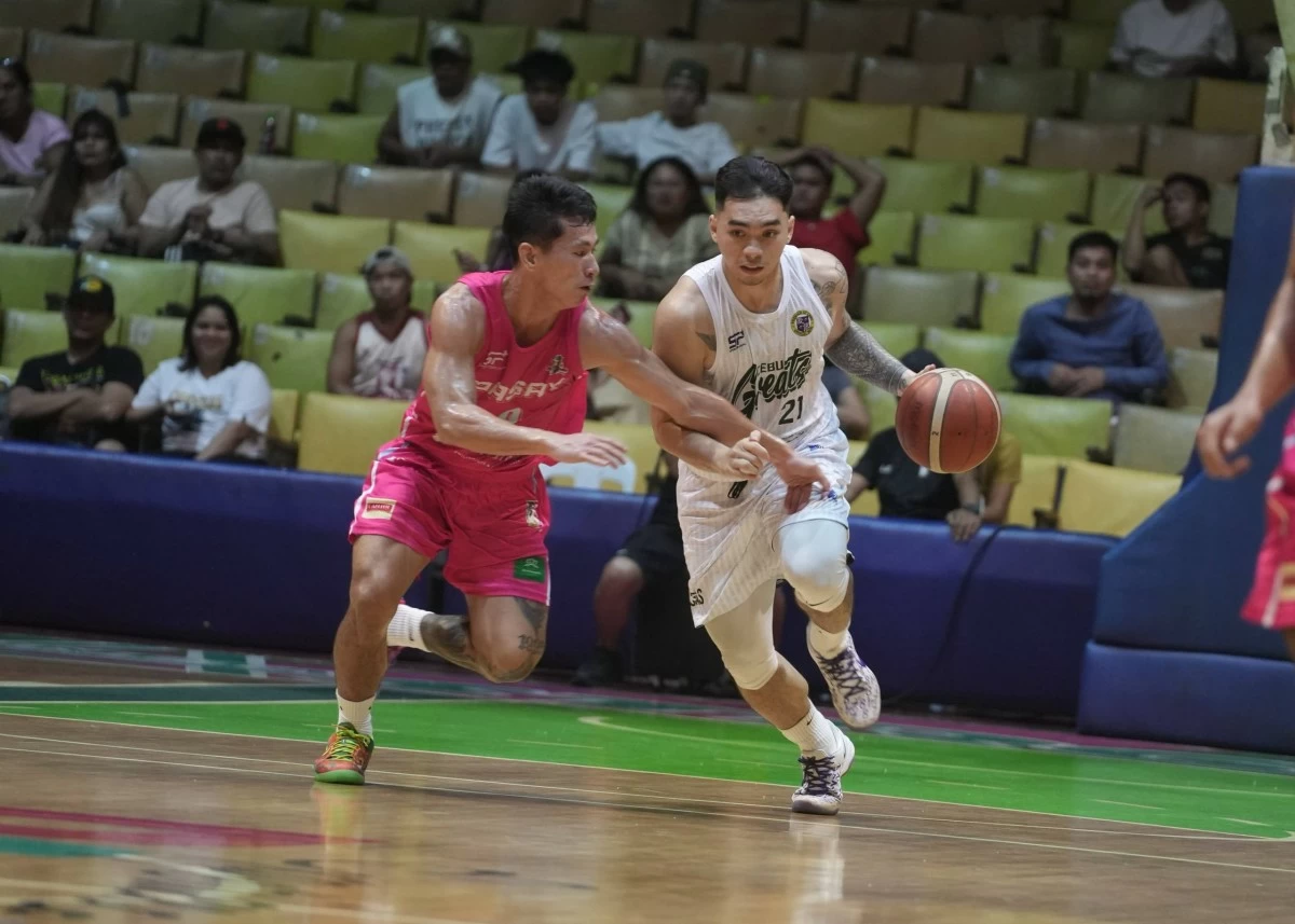 Ichie Altamirano delivers for the Cebu Greats. (MPBL Images)
