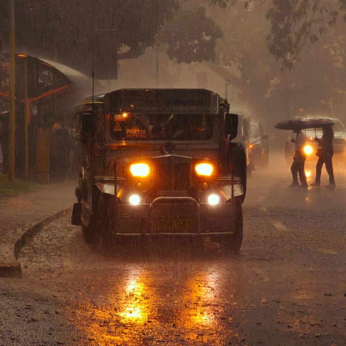 PAGASA warns that despite El Niño's dry spells, tropical cyclones could still trigger intense rainfall in western regions. (Photo by Jobelle Meana via Pexels)