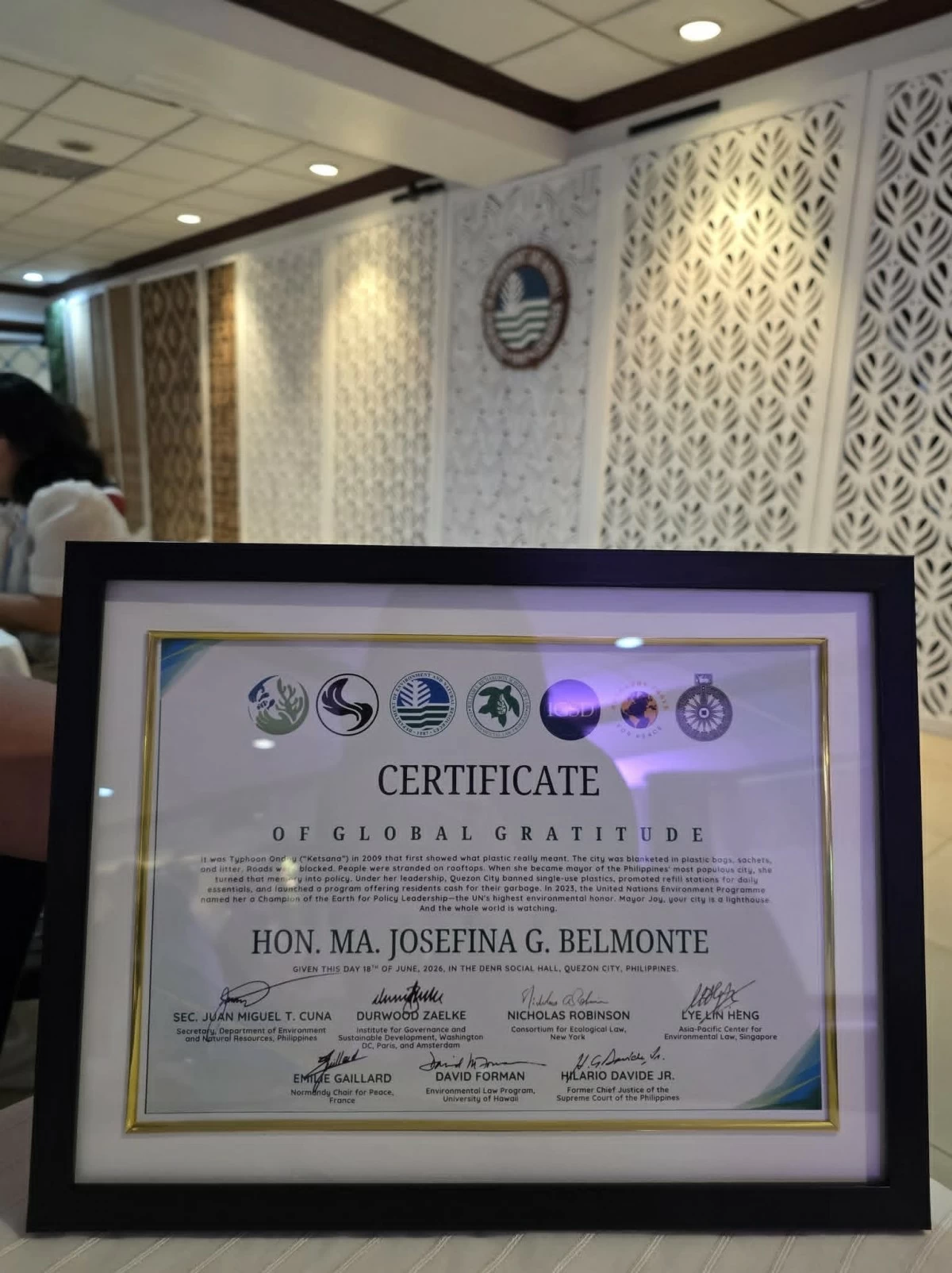 Quezon City Mayor Joy Belmonte holds the Good Stories Award from the Department of Environment and Natural Resources (DENR) during the awarding ceremony. (Photo courtesy of QC Mayor Joy Belmonte/Facebook)