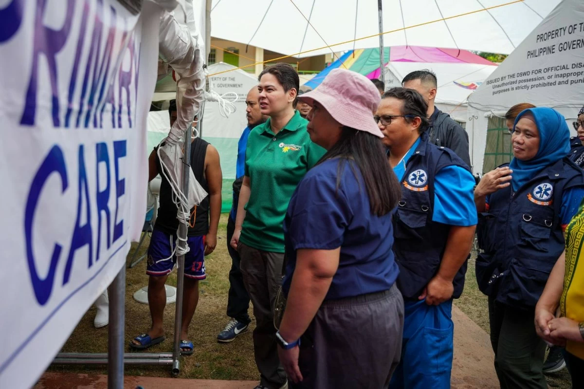 Vice President Sara Duterte also visited patients receiving treatment at the Philippine Emergency Medical Assistance Team (PEMAT) Field Hospital. (Photo from OVP)