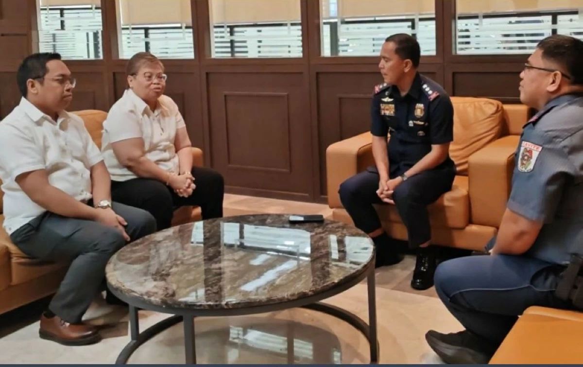 DepEd Cavite Asst. Schools Division Superintendent Ruben Paltado III and Schools Division Superintendent Rosemarie D. Torres meet with Cavite PPO Director Col. Ariel R. Red and Trece Martires Component City Police Station Chief Lt. Col. Bryan D. Merino on June 23, 2026 (Photo from Cavite PPO/MANILA BULLETIN)