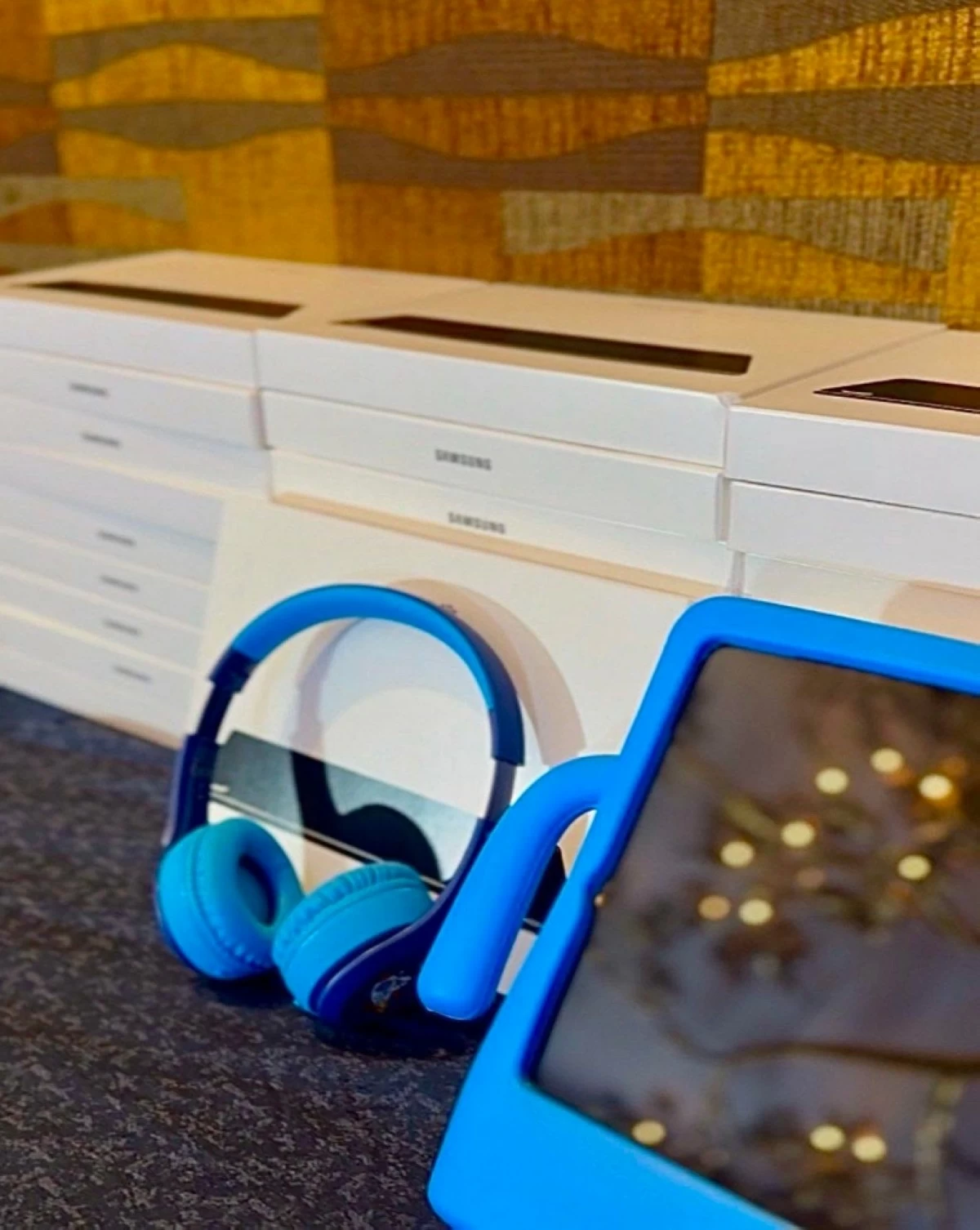 The tablets donated by KOICA to Muntinlupa (Photo from Mayor Biazon’s Facebook account) 