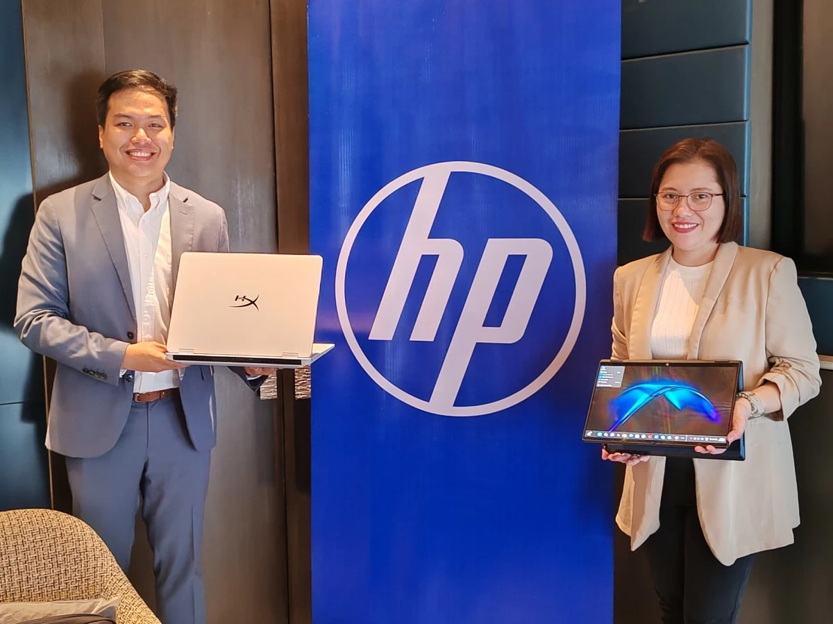 HP Philippines executives Tristan Ver Gonzales (consumer business lead) and Aimen Tan (category manager, consumer personal systems) present the latest HP laptops.