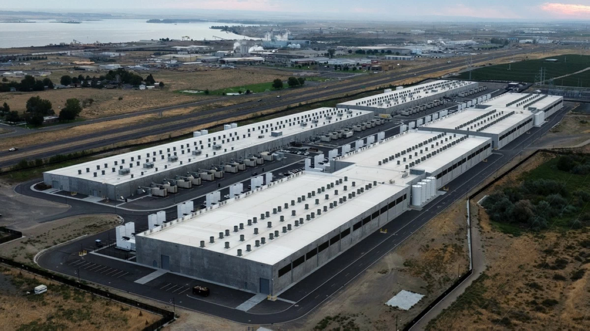 Amazon Web Services data center is visible on Aug. 22, 2024, in Boardman, Ore. (AP Photo/Jenny Kane, File)