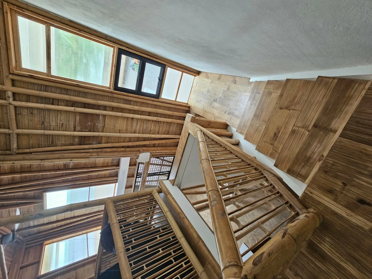 Inside a two-level home at the Kawayan Casitas (Photo: Kawayan Collective)