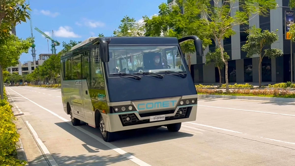 The COMET Electric Shuttle in Bridgetowne Destination Estate (Photo: Robinsons Offices)