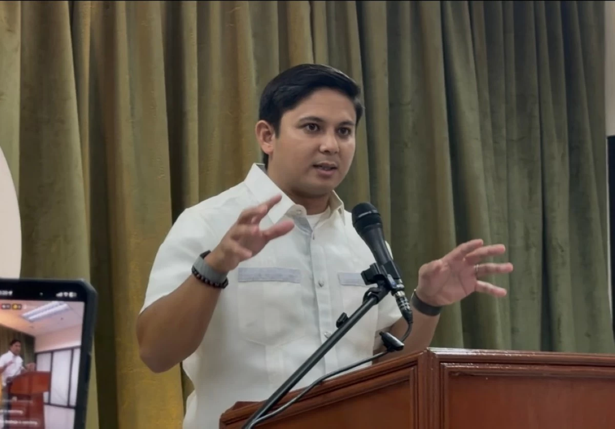 ASSISTANT OMBUDSMAN CLAVANO (JEL SANTOS/MB PHOTO)