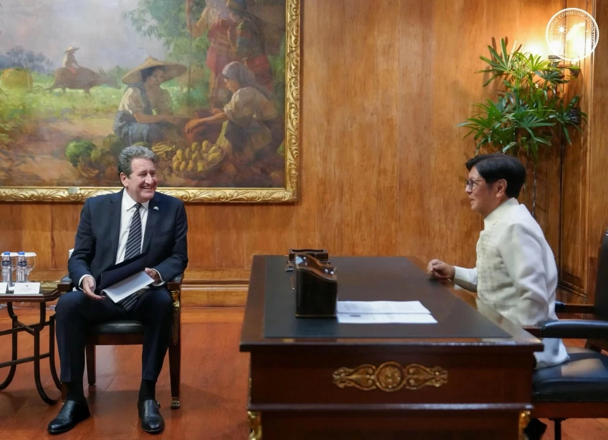 President Ferdinand R. Marcos Jr. welcomes new US Ambassador to the Philippines Lee Lipton at Malacañan Palace on June 30, 2026. (PCO)