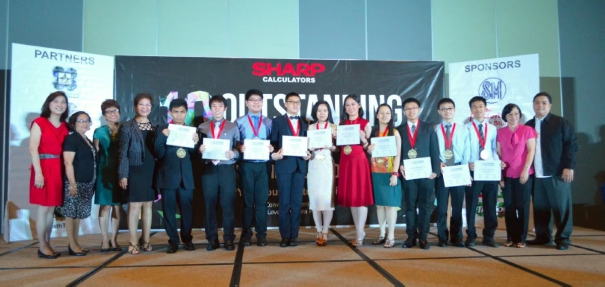 Gen Mark Tanno (sixth from left) and the other recipients of the Ten Outstanding Young Mathematicians (TOYM) award in 2015 