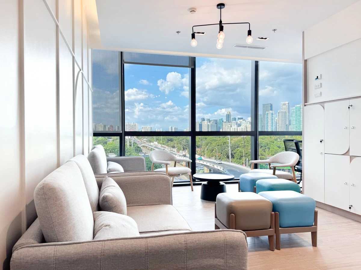 A glimpse inside the beautifully designed Executive Check-Up (ECU) lounge showcases a tranquil space where patients can comfortably rest during their executive health check-ups.
