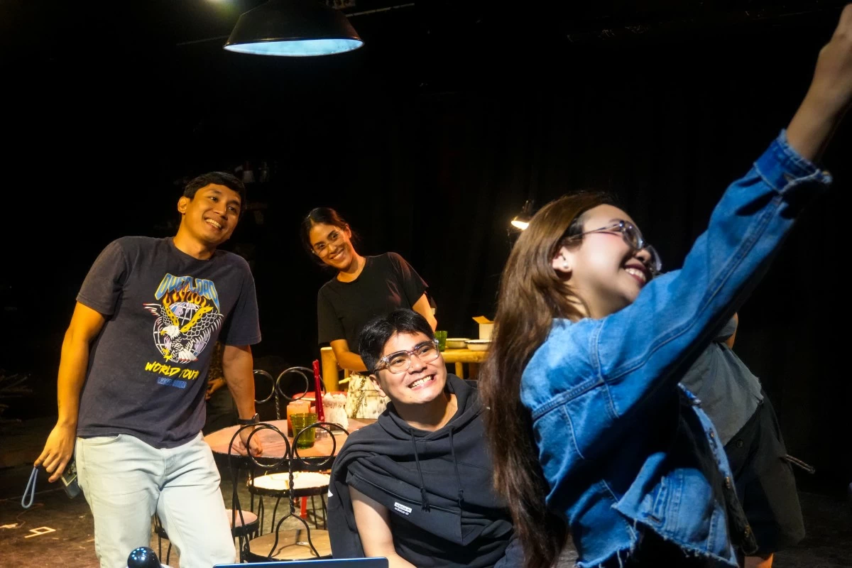 Jel Tarun as Benj, Kloren Flores as Liz, AJ Sison as Mark, Brigitta Marilla as Mich