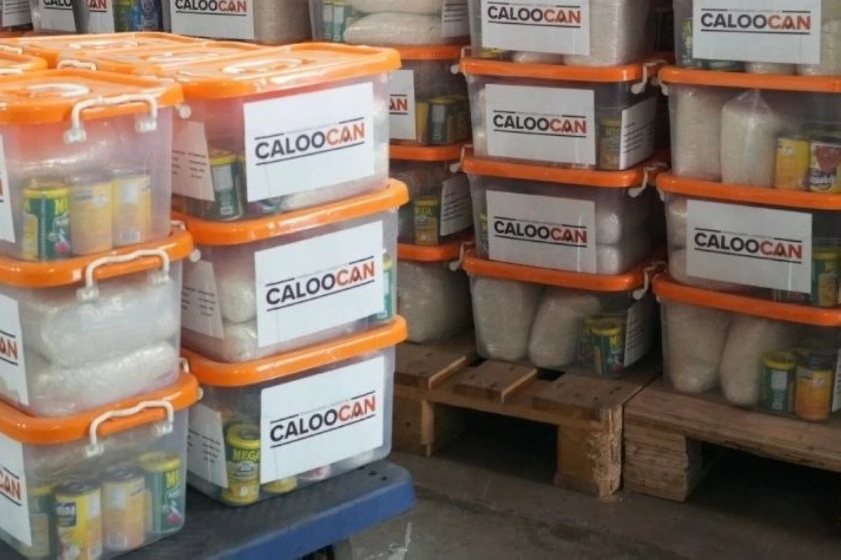 Caloocan City prepares relief supplies as part of the city’s response measures for Super Typhoon Inday. (Photos from Caloocan PIO)