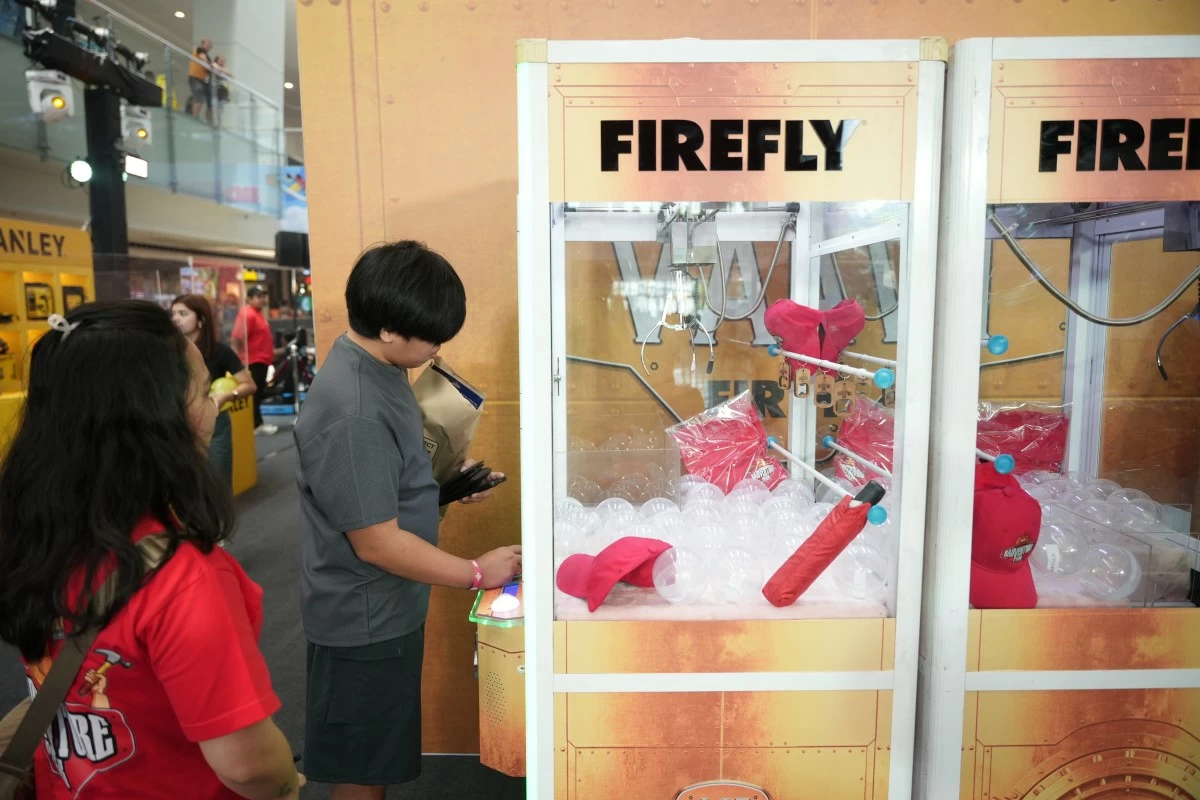 Ace Firefly Claw Machine