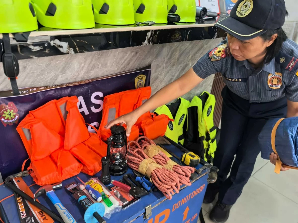 EMERGENCY GEAR — Rescue equipment, including life vests, helmets, ropes, flashlights, and other emergency gear, is prepared for immediate deployment to support search and rescue and evacuation operations in Quezon City ahead of the expected impact of Super Typhoon “Inday.” (Photo courtesy of QCPD)