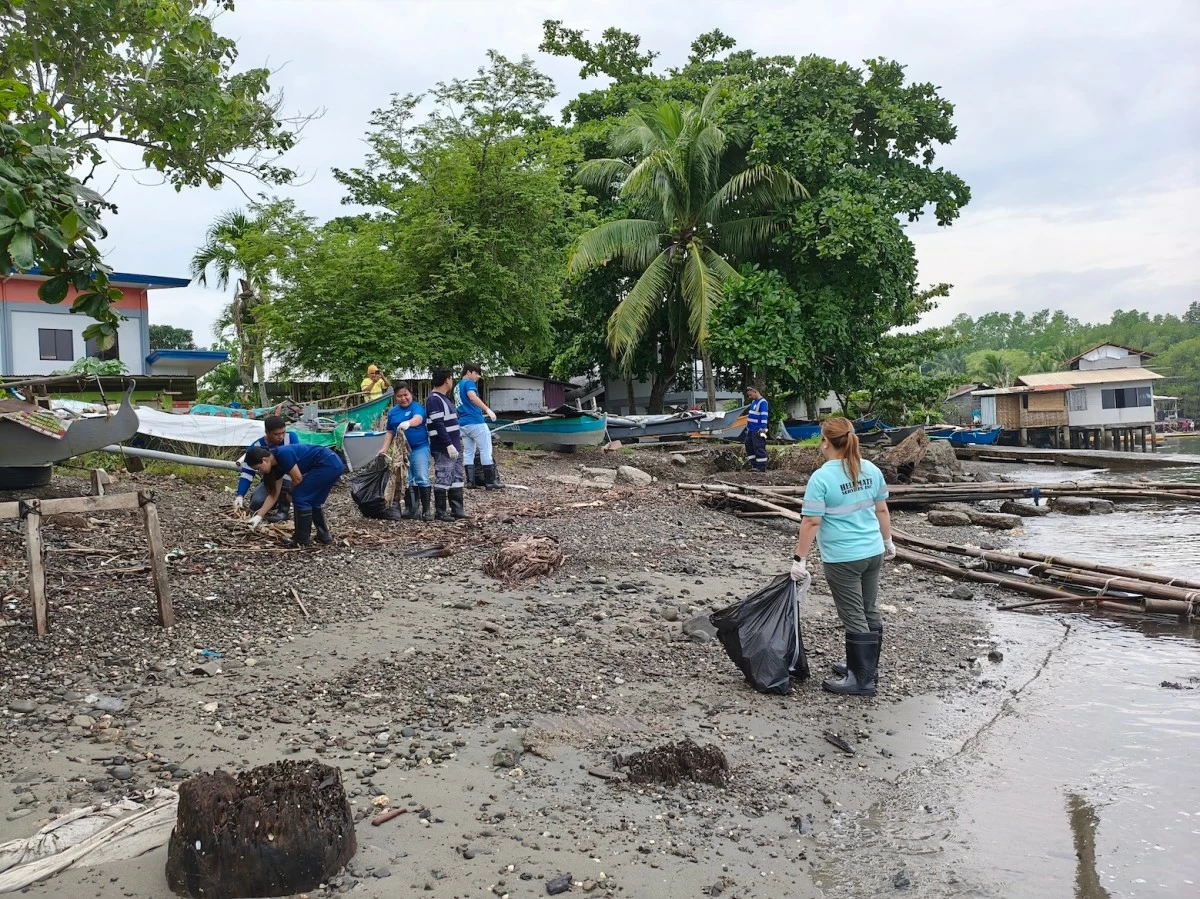 Adopt-an-Estero Program. Community members, volunteer-employees of TMI Mobile 1, the local government of Maco, and other government agencies join forces to clean up an estero in Barangay San Juan, Maco, Davao de Oro during a clean-up drive.