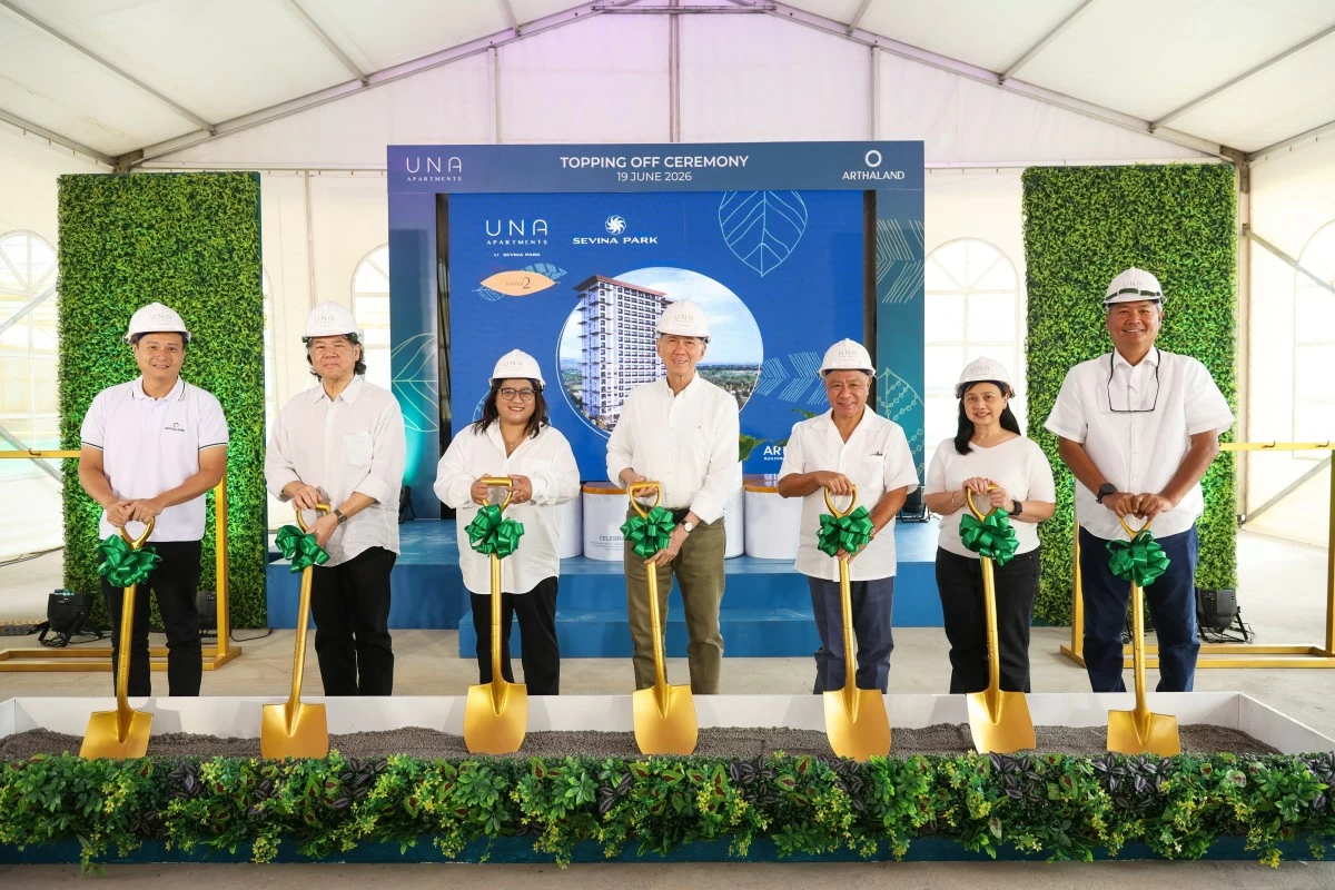 Arthaland executives Oliver L. Chan, executive vice president; Marivic S. Victoria, chief finance officer; Jaime C. González, vice chairman and president; Cornelio S. Mapa, treasurer and executive vice president; and Leilani G. Kanapi, vice president. Joined by Leandro Locsin, Jr., administrator and consultant of Leandro V. Locsin Partners (second from left); and Gerry Esquivel, president of ASEC Development and Construction Corporation (first from right) (Photo: Arthaland)