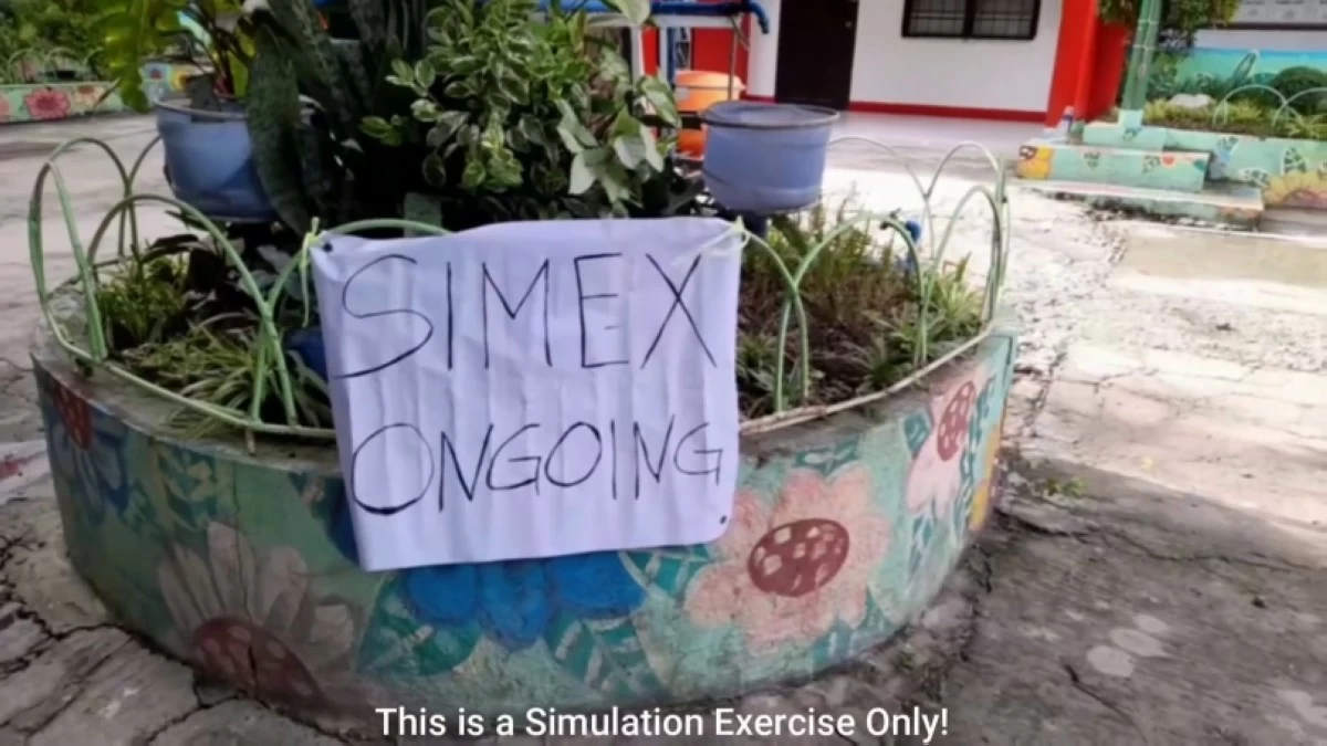 The  active shooter simulation exercise conducted by the Taguig police in Napindan Integrated School (Screenshot from Taguig police's video) 