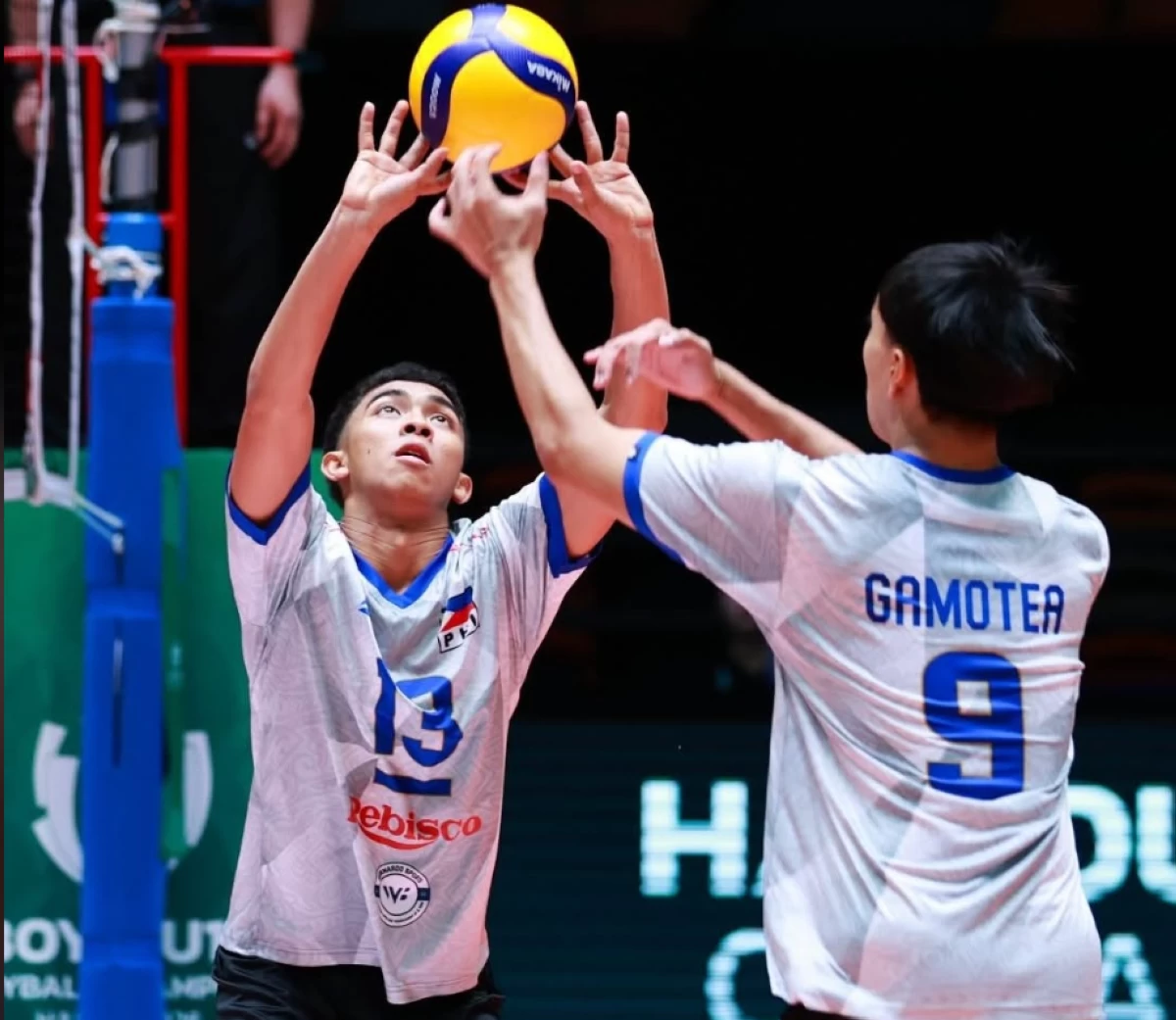 Alas team captain John Howard Guerra (13) and middle blocker Djomari Gamotea. (AVC Photo)