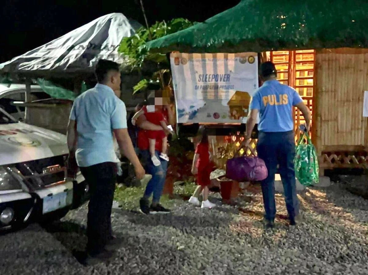 THE Bacolod-Silay Airport Police Station in Negros Occidental has resumed the ‘Sleepover sa Paliparan’ project for stranded passengers. (Bacolod-Silay Airport Police Station)